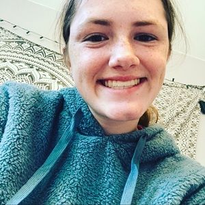 Meet your Posher, Ava